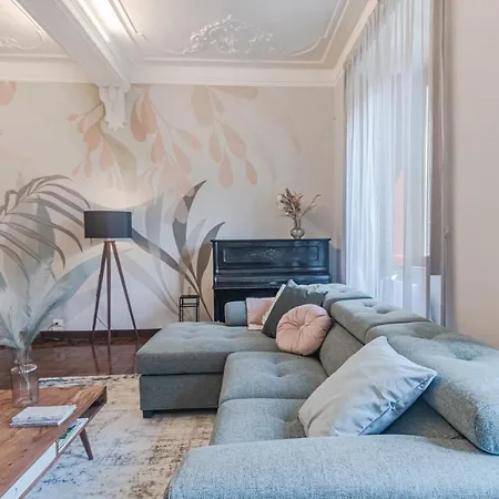 5 Min Historic Center Luxury White Lotus Mansion