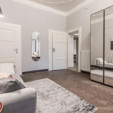 5 Min Historic Center Luxury White Lotus Mansion Como