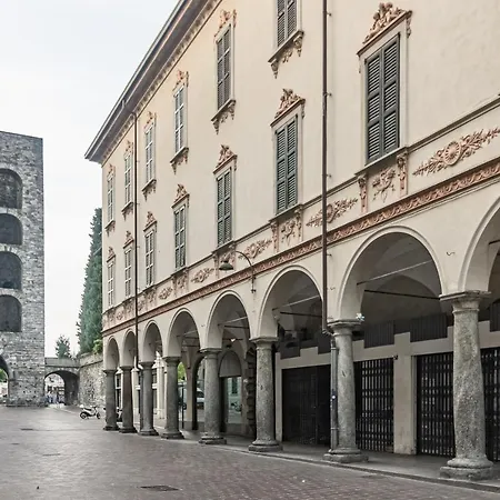 5 Min Historic Center Luxury White Lotus Mansion Como