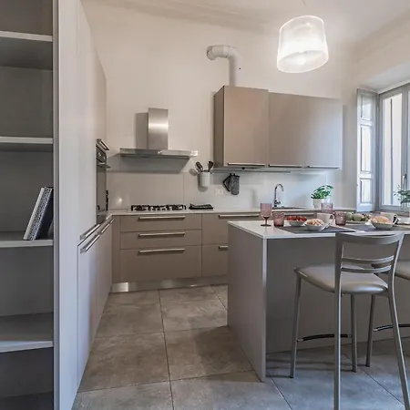 5 Min Historic Center Luxury White Lotus Mansion