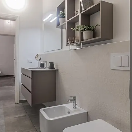 דירה 5 Min Historic Center Luxury White Lotus Mansion קומו